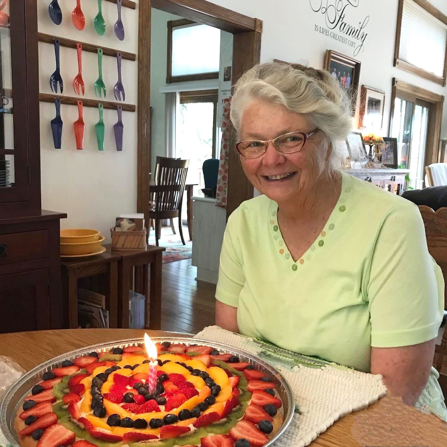 Photo of the late Linda Henry.